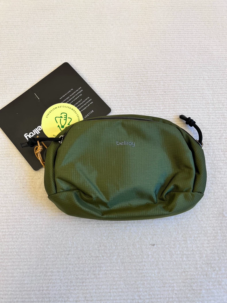 Bellroy Venture Pouch 1.5L Tec - огляд і ціна Tech Accessories Travel Organizer Pouch